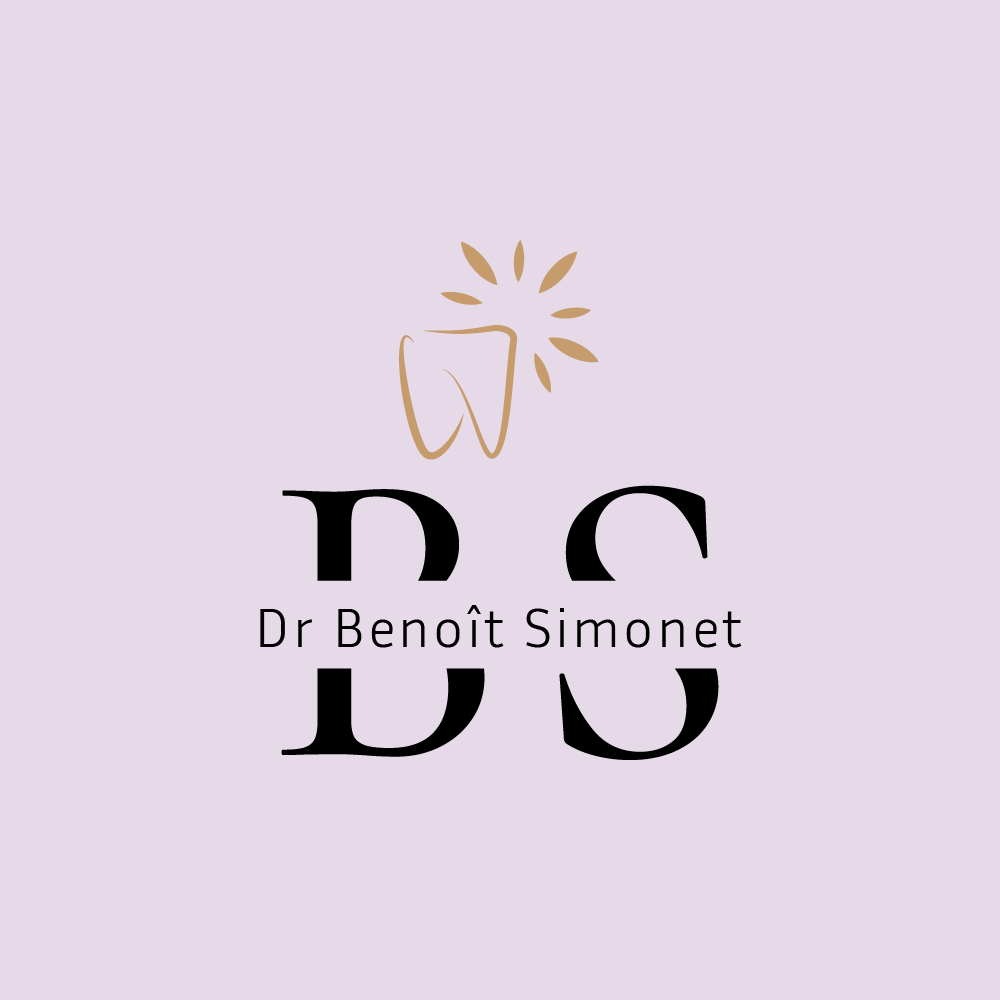 Logo blanc sur violet docteur Benoît Simonet